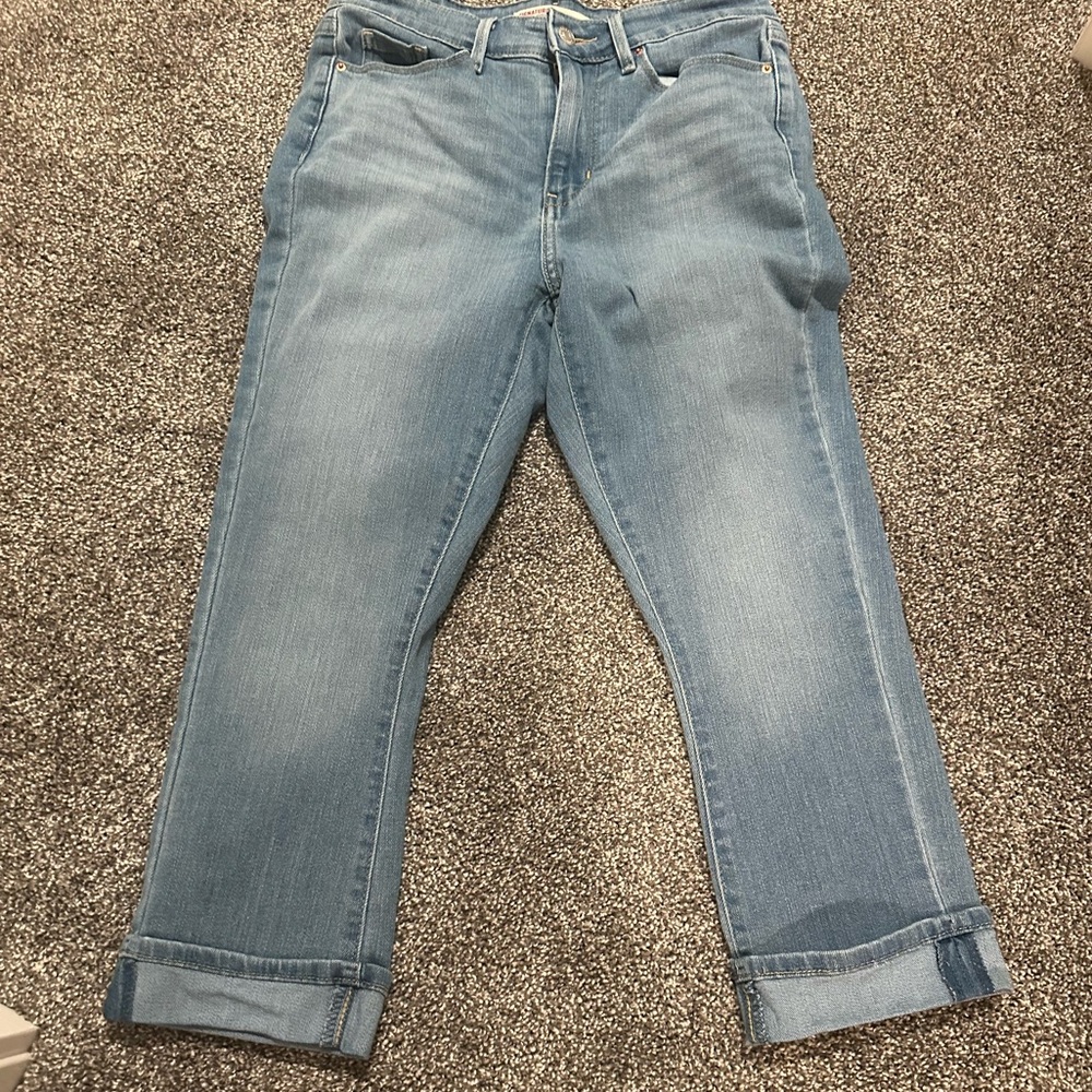Mid-Rise Capri
